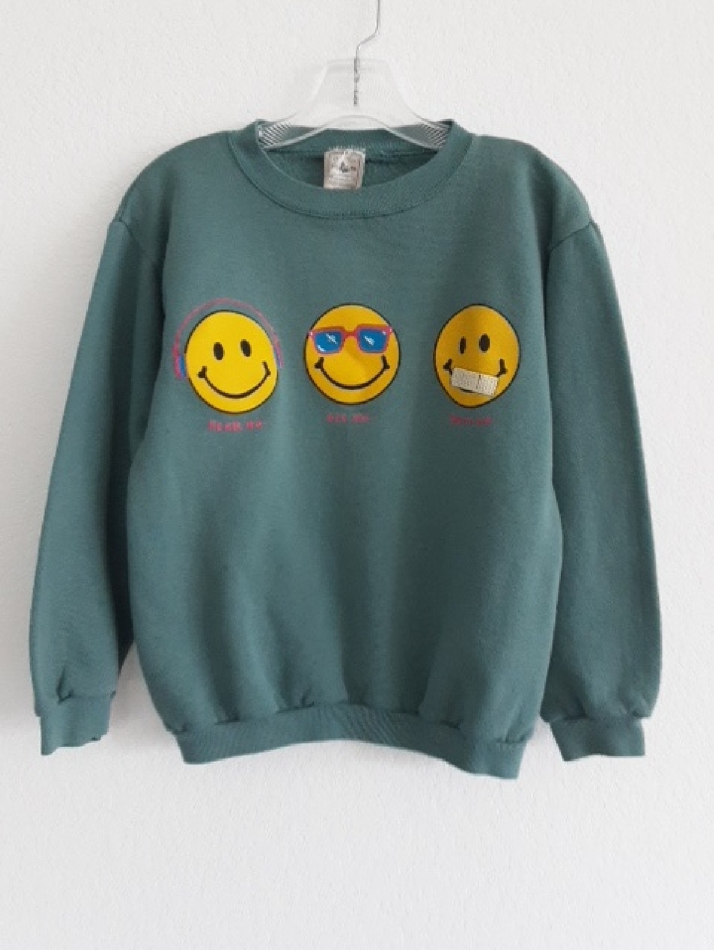 Vintage ROSS International Sportswear Youth SMILEY FACE Sweatshirt